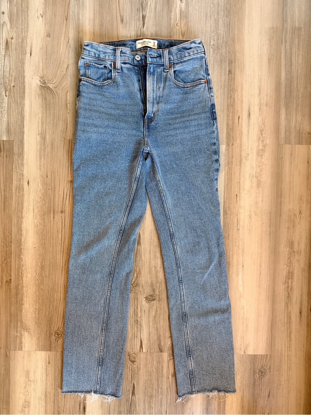 Abercrombie Ankle Straight High Rise Medium Wash Jeans